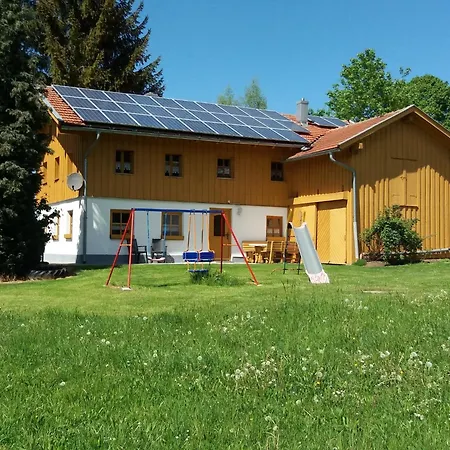 Feriehus Schoenes In In Waldnaehe *