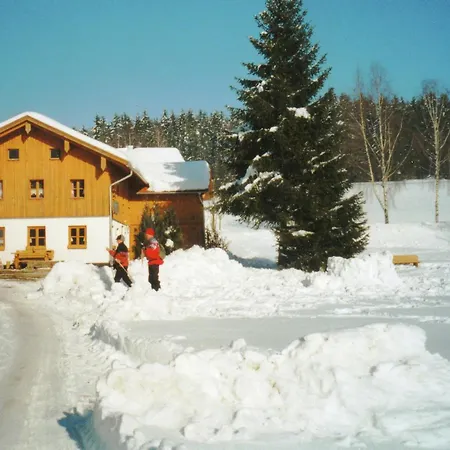 Schoenes In In Waldnaehe