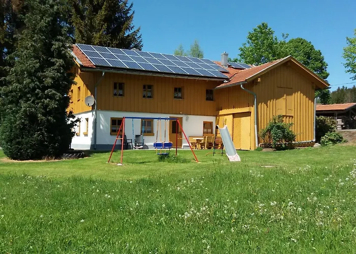 Nyaraló Schoenes In In Waldnaehe *